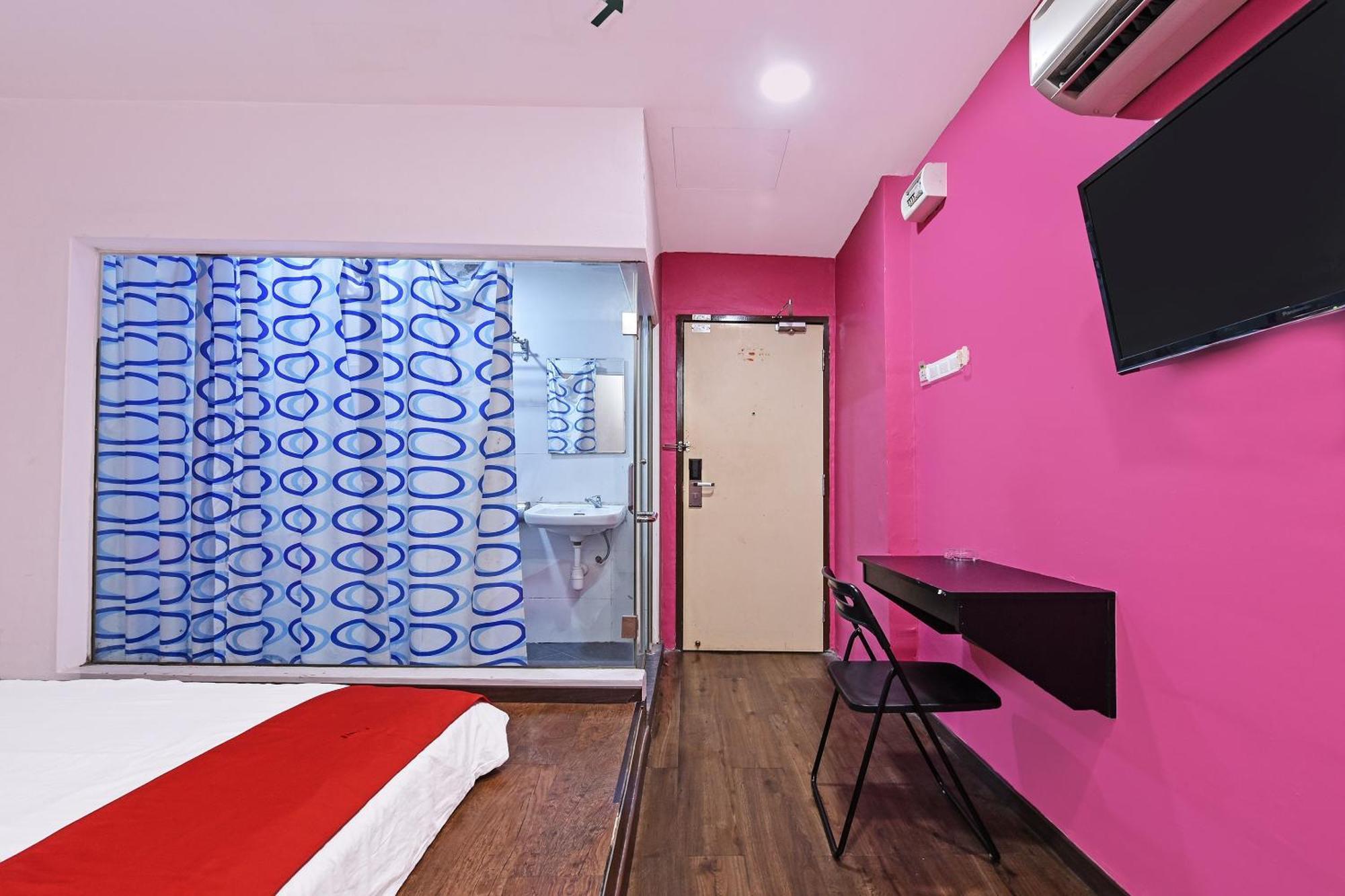 OYO 992 Orange Hotel Kuala Pilah Bagian luar foto