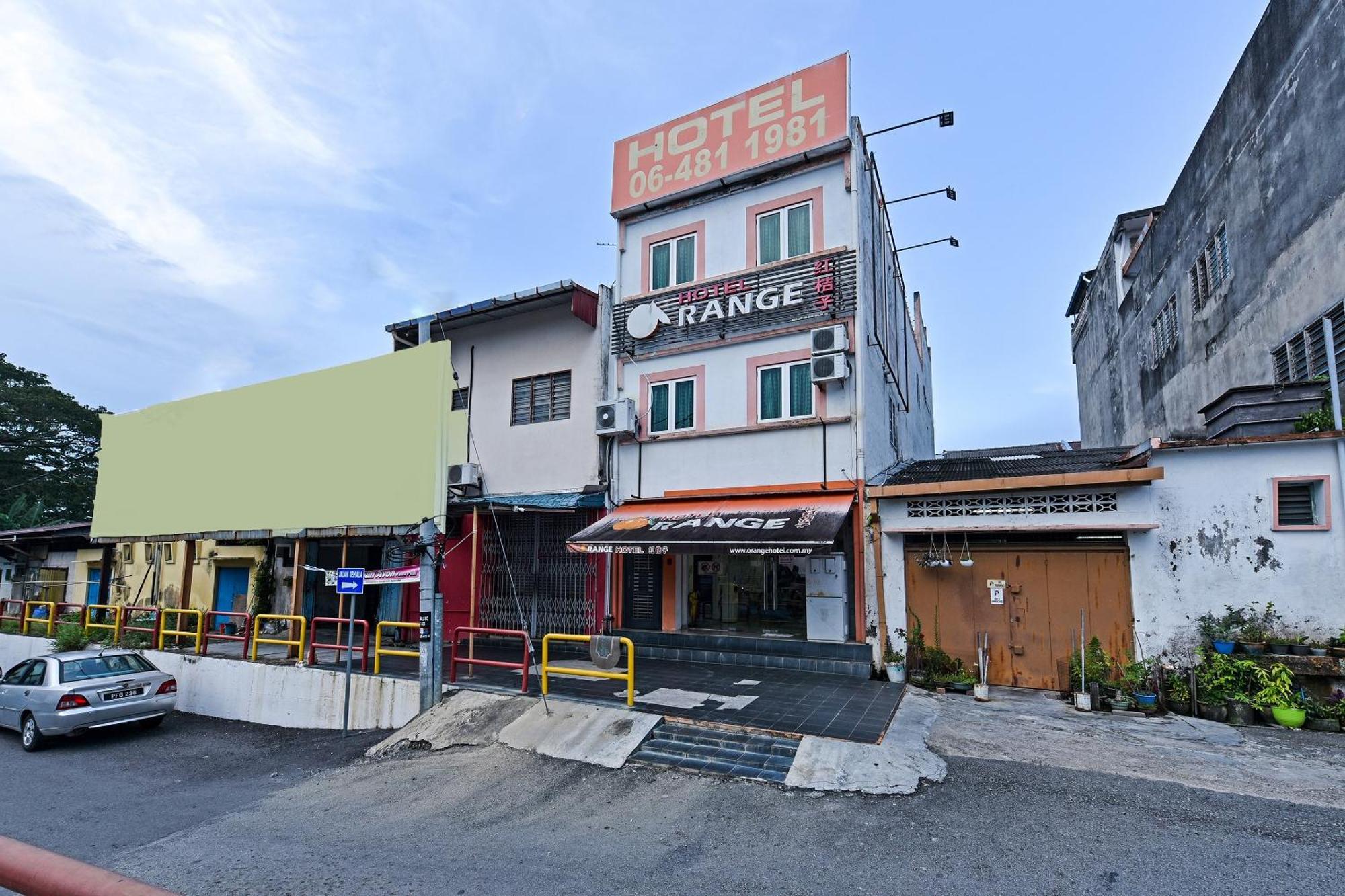 OYO 992 Orange Hotel Kuala Pilah Bagian luar foto